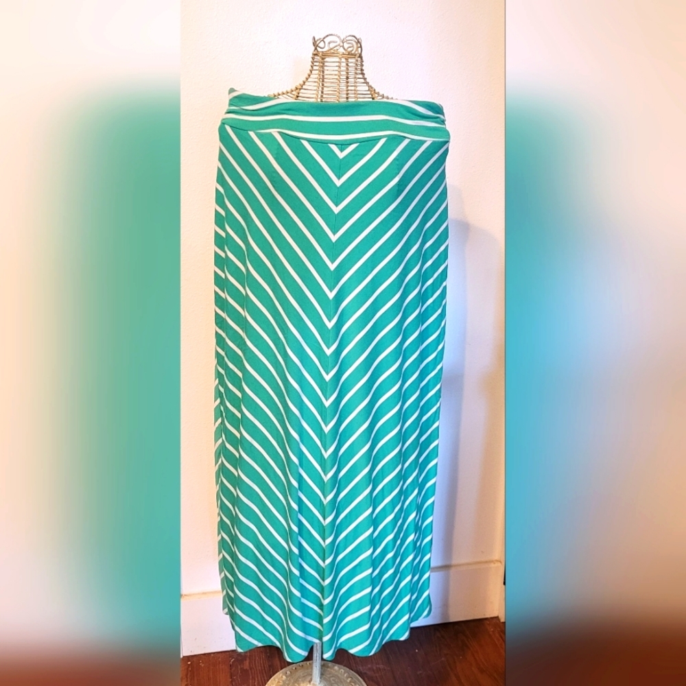 Liz Claiborne Petite Medium A-line Maxi Skirt